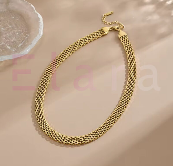 Metal Texture Collar Necklace